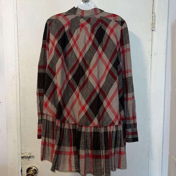 FREE PEOPLE Red Plaid Ruffle Detail Peppy Top-S - Picture 5 of 9